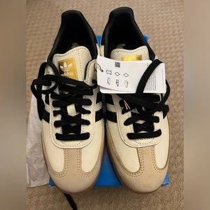 New in box Adidas Samba Women’s Sand Strata Beige Black Gold 5.5 35